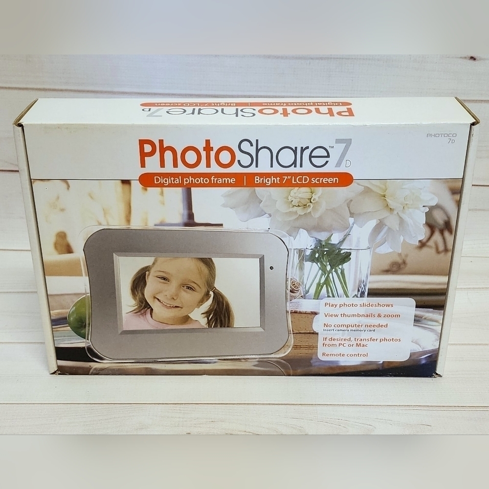 PhotoShare 7 Digital Photo Frame - New In Box